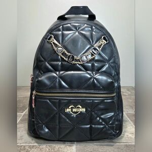 LOVE MOSCHINO QUILTED GOLD CHAIN BACKPACK.